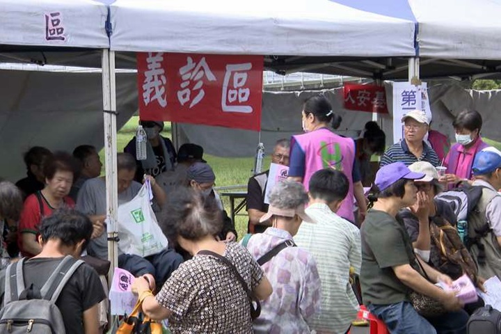 提前過中秋！550位寒士齊聚一堂