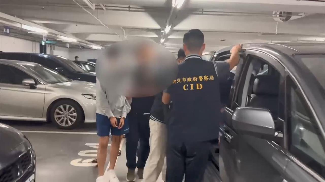 快新聞／新店18歲男遭暴打丟包！現場留百萬本票、瓦斯槍　6嫌落網