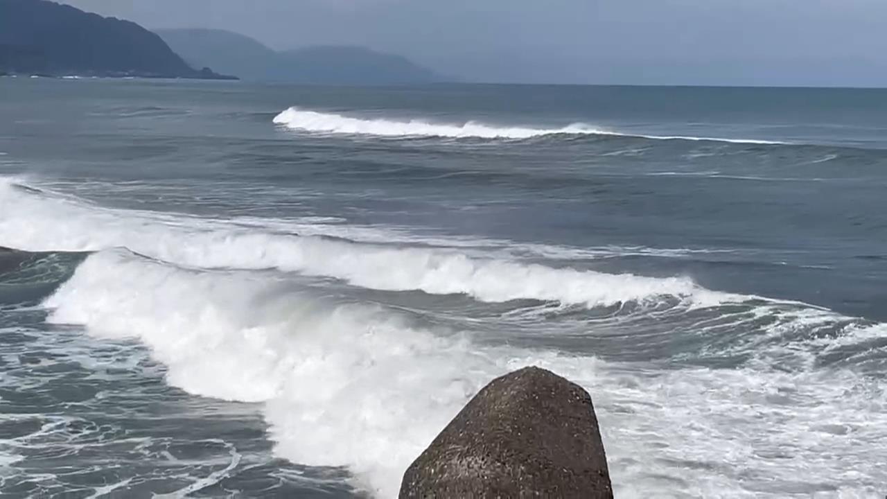 中颱白海豚颱風發海警　明日中部以北當心豪大雨