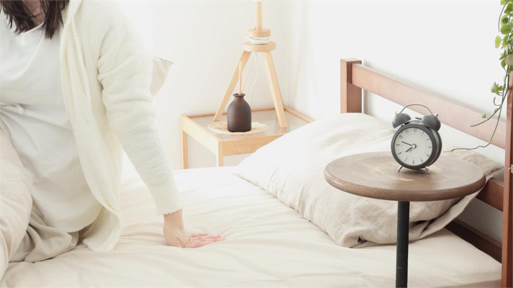 「數羊數天明」吃安眠藥助眠？ 藥師提7大副作用、5大禁忌