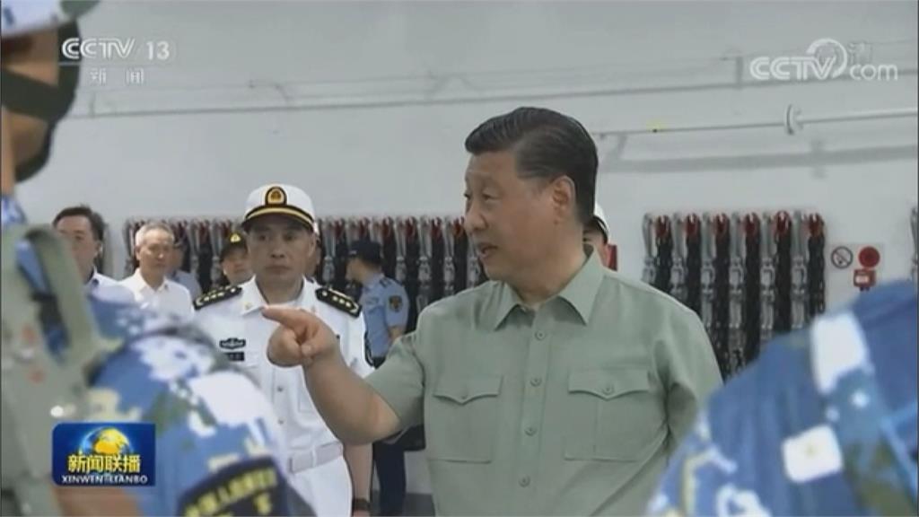 中國海軍三主戰艦艇下水服役　港媒指攻台用