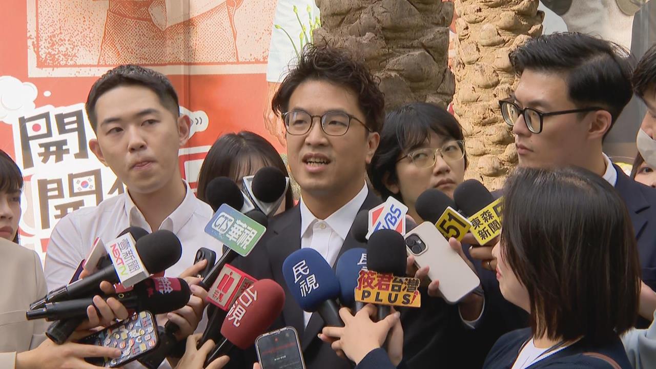快新聞／同事超興奮？沈伯洋今接受電視台專訪　主播親曝1事：恐有人搶合照
