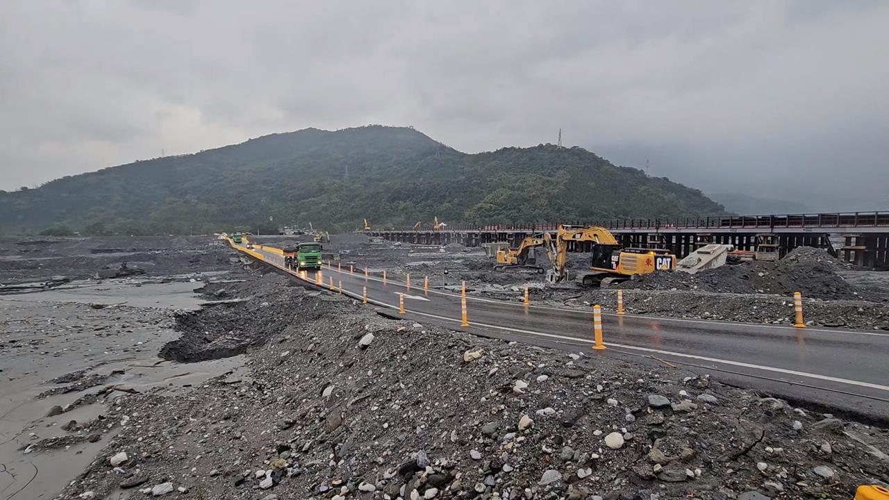 花蓮馬太鞍溪鋼便橋已進度超前！　預計明年1月底前搶通