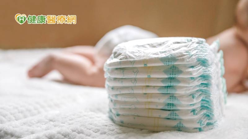 孩子幾歲該戒尿布?觀察5具體行為! 了解如廁/大小便控制練習適當時機