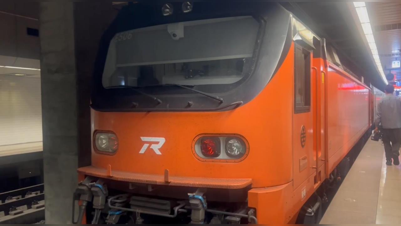 快新聞／台鐵出事了！125次自強號駛入南港站突然冒煙　事故原因全曝光