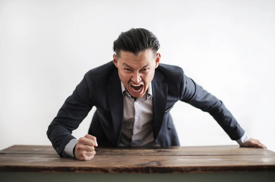 只有言語攻擊 這樣也會違反保令嗎?
