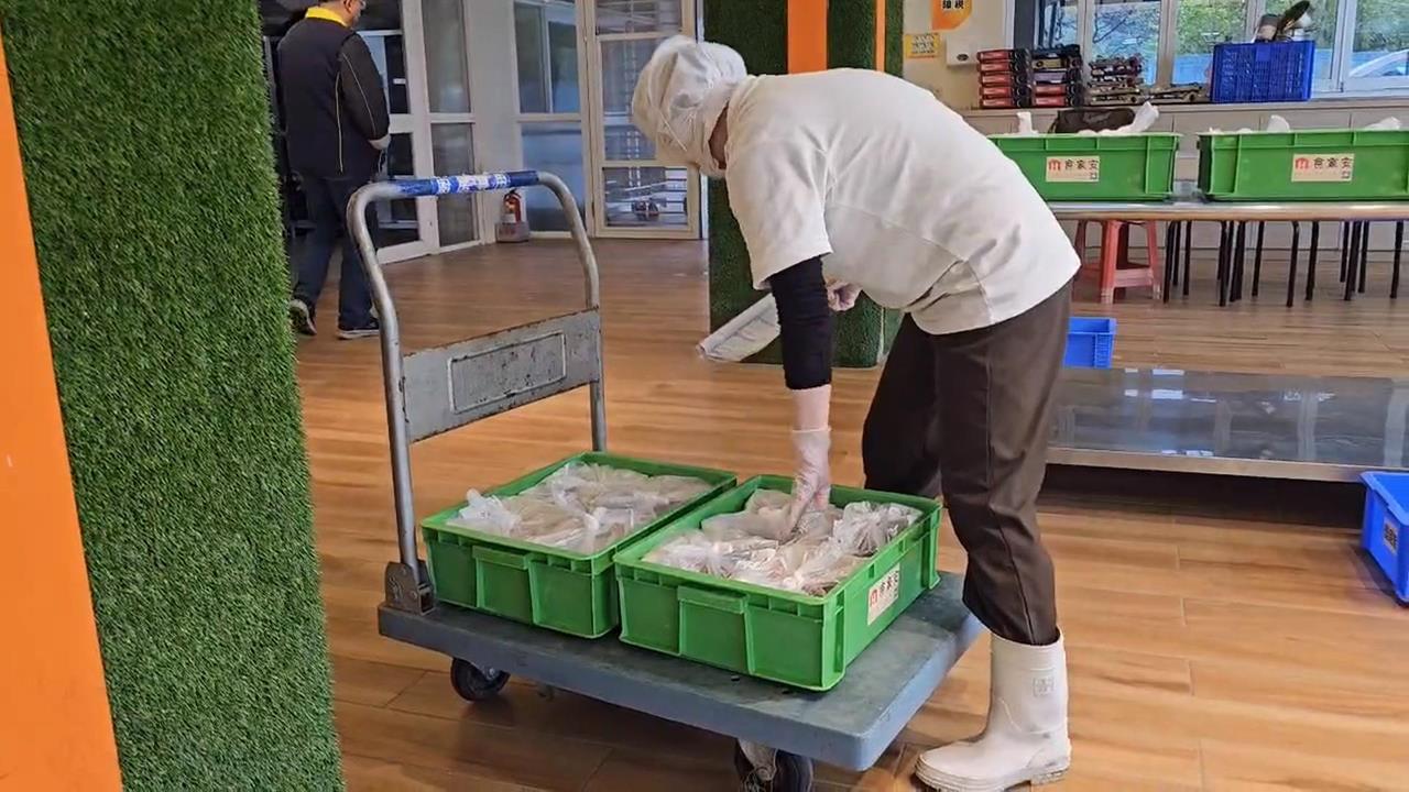 基隆市跟進免費營養午餐 預算調整衝擊"外師經費"