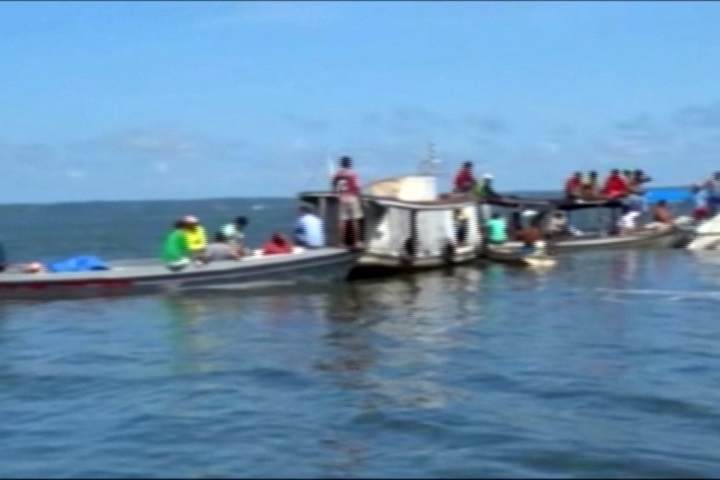 巴西客船翻覆 70乘客至少10死、僅15人獲救
