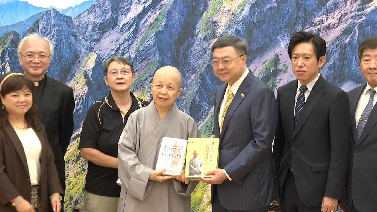 普發一萬擬增"不領取"選項　綠力挺藍批脫褲子放屁