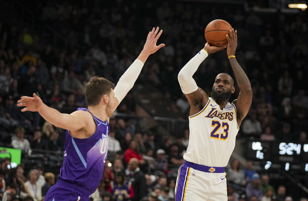 NBA(影)／詹皇寫歷史！投進生涯第15000球　只落後他一人