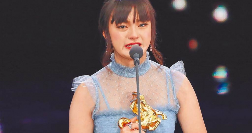 22歲金馬女星遭怪男尾隨「逼入牆角」還辱罵　恐怖畫面曝光