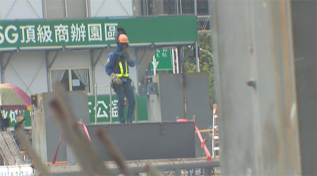 京華城捲弊案「停工聲浪湧現」　議員再爆威京曾發函施壓官員