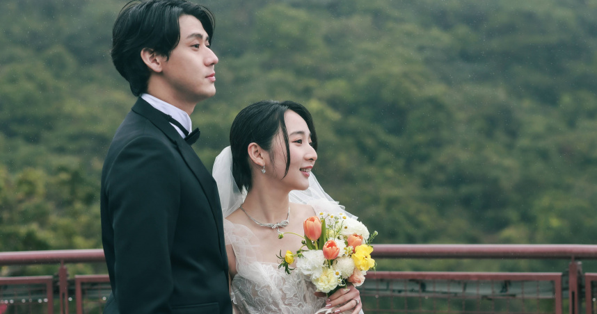 李沐披婚紗　「狼狽到崩潰」：結婚原來這麼辛苦