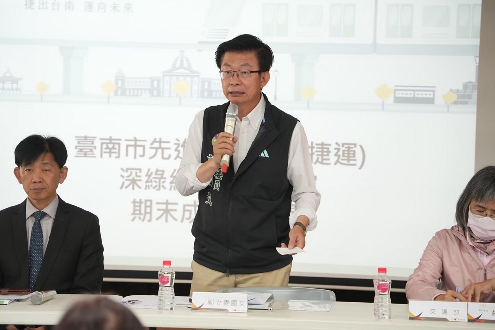 批翁曉玲詛咒台灣大停電　郭國文：中共派來的