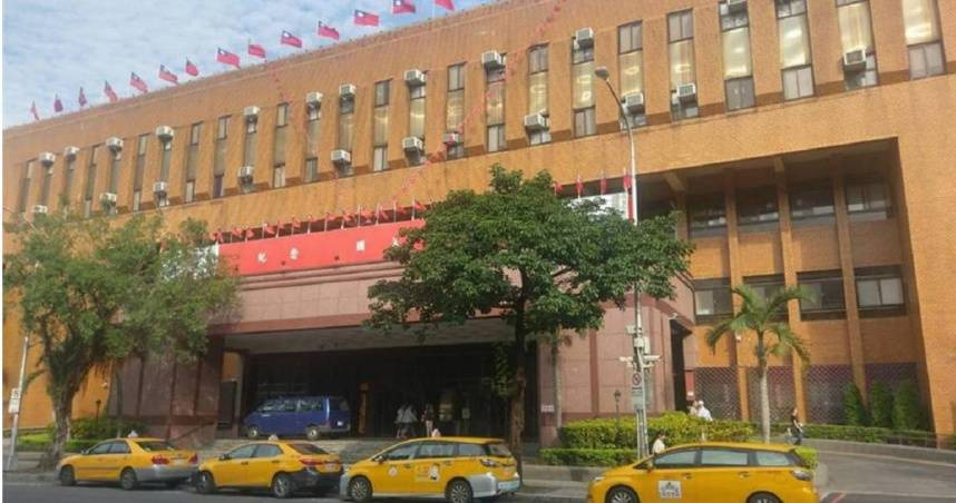 股市炒手情侶檔炒股獲利1.4億元！　台北地檢署起訴5人、扣押財產