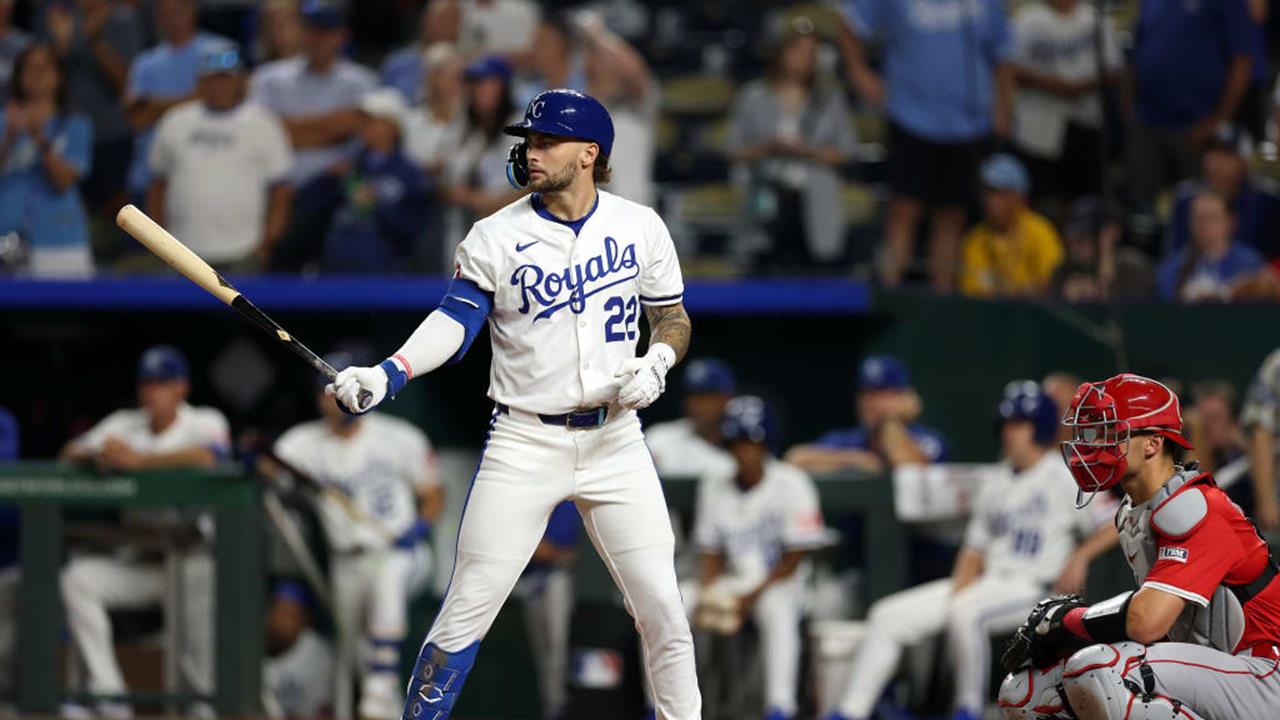 MLB(影)／皇家22歲大物捕手人沒到球場？居然因「睡過頭」換老將培瑞茲蹲捕