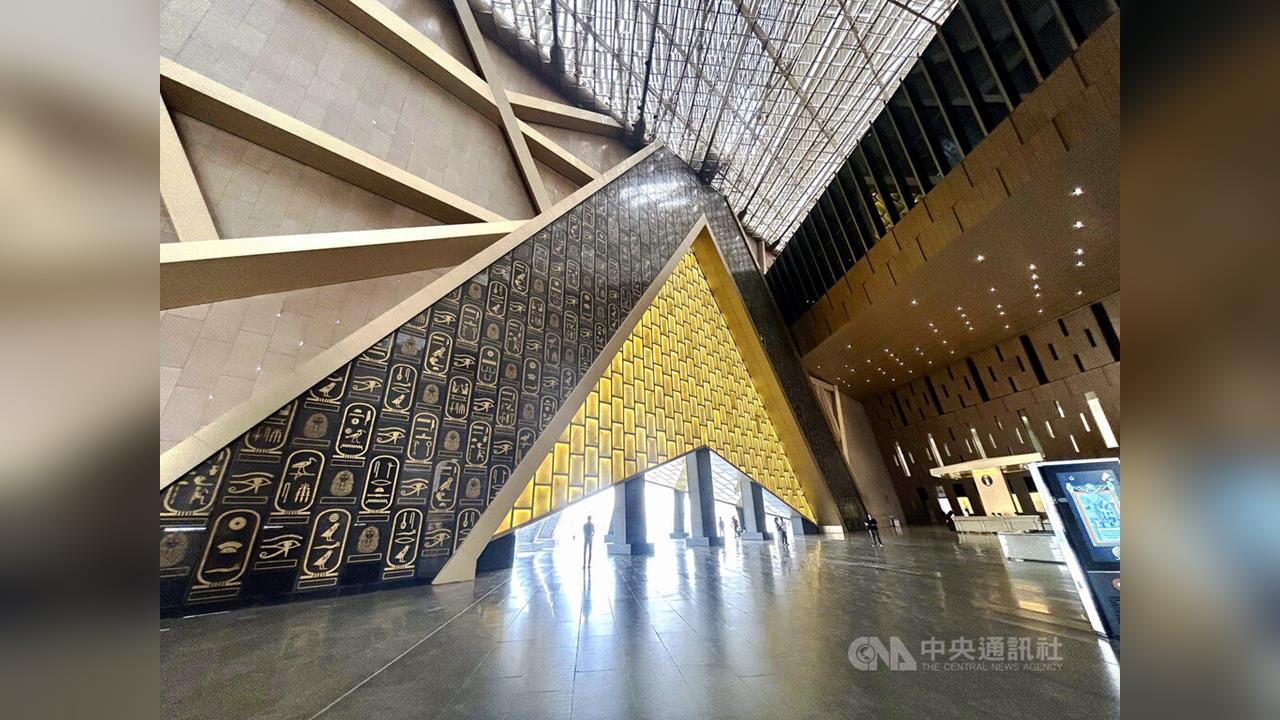 大埃及博物館開幕後人潮擠爆　假日僅供線上購票