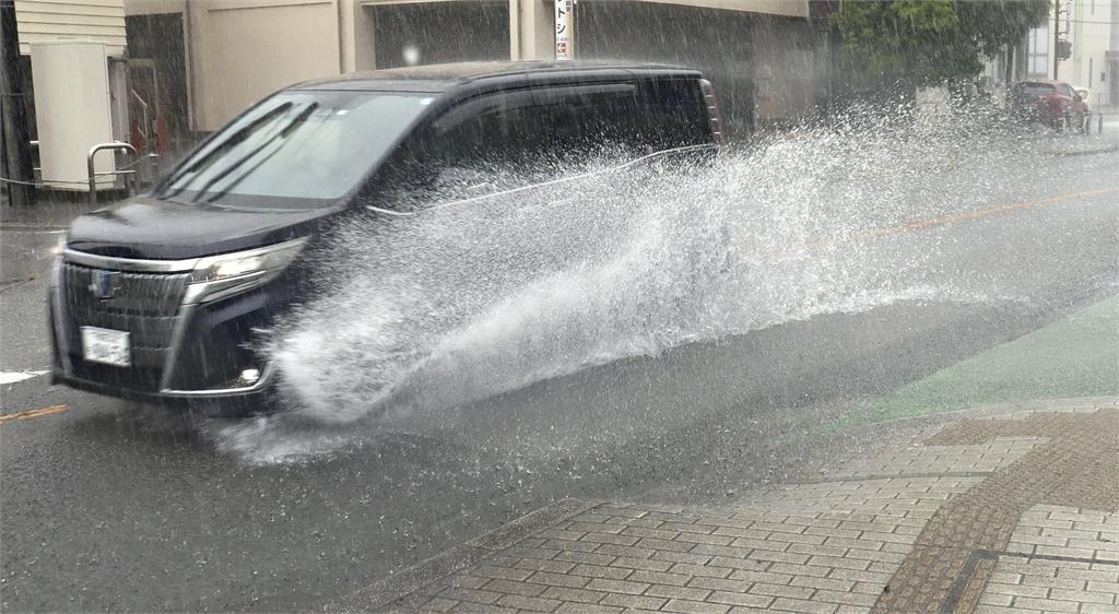 「鴛鴦」將飛到！雨神先抵日本　水漫仙台車站地下道一度關閉