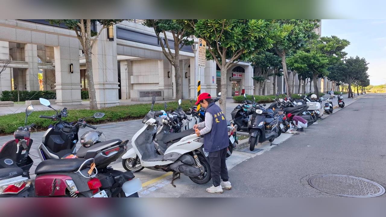 快新聞／雙北汽機車駕駛有福了！路邊停車格「確定不收錢」　免費時段一次看懂
