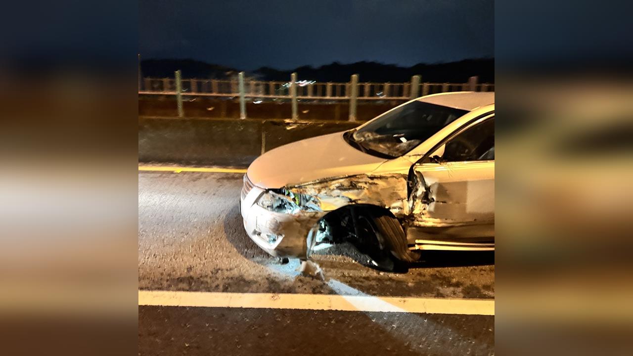 快新聞／驚！台62線逆向酒駕車禍　駕駛撞上大貨車