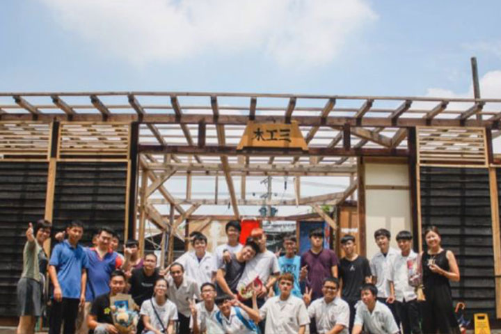 超狂高中畢業生 自己的木工場自己蓋