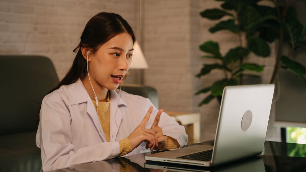 白袍專業力覺醒！專業營養與醫護人才攜手品牌共創健康內容新局勢