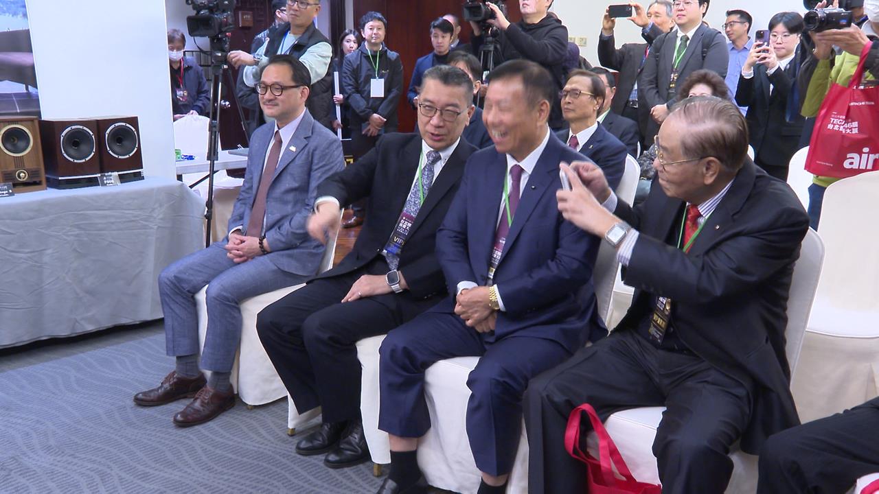 出席音響展評論「鄭黃會」　徐國勇：淪為攻擊、極為失敗的會談