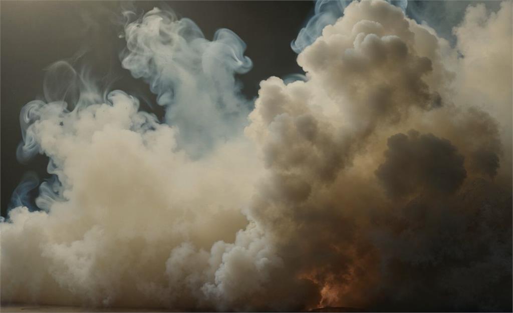 遇到煙霧彈先做哪一步？醫師給出關鍵自保法