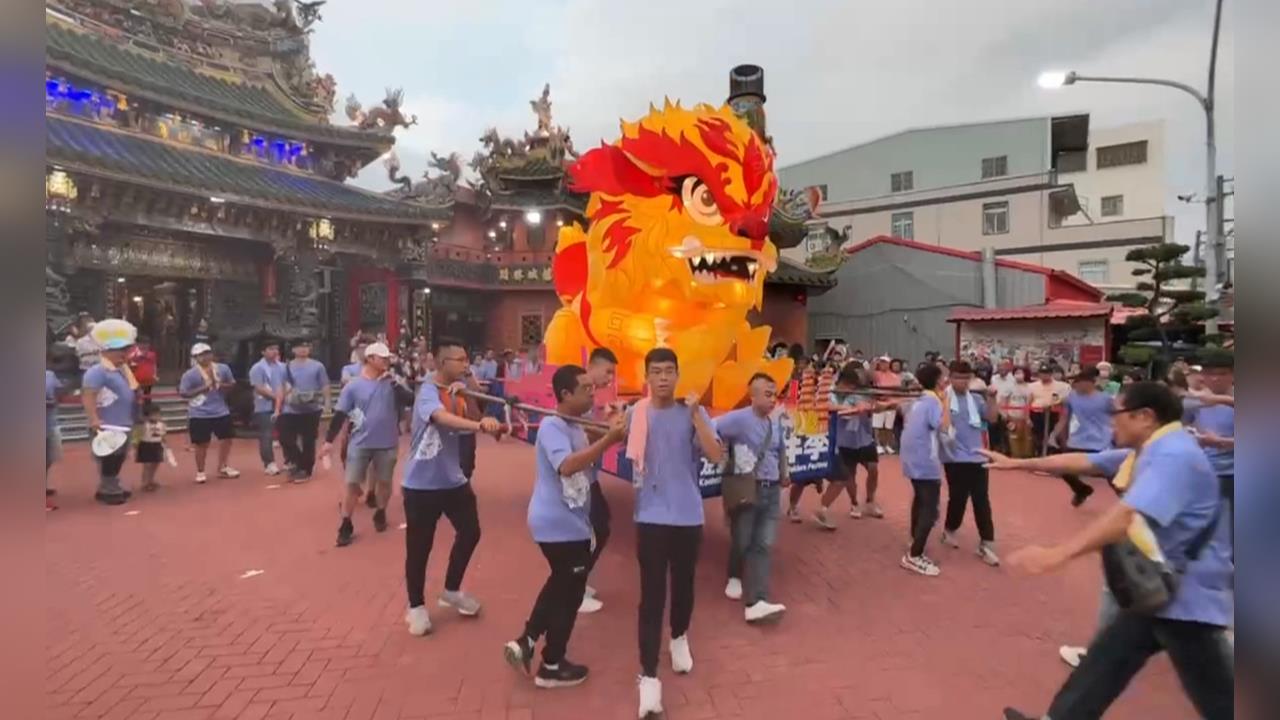 2025高雄萬年季閉幕！　「火獅燒化」祈求國泰民安、風調雨順