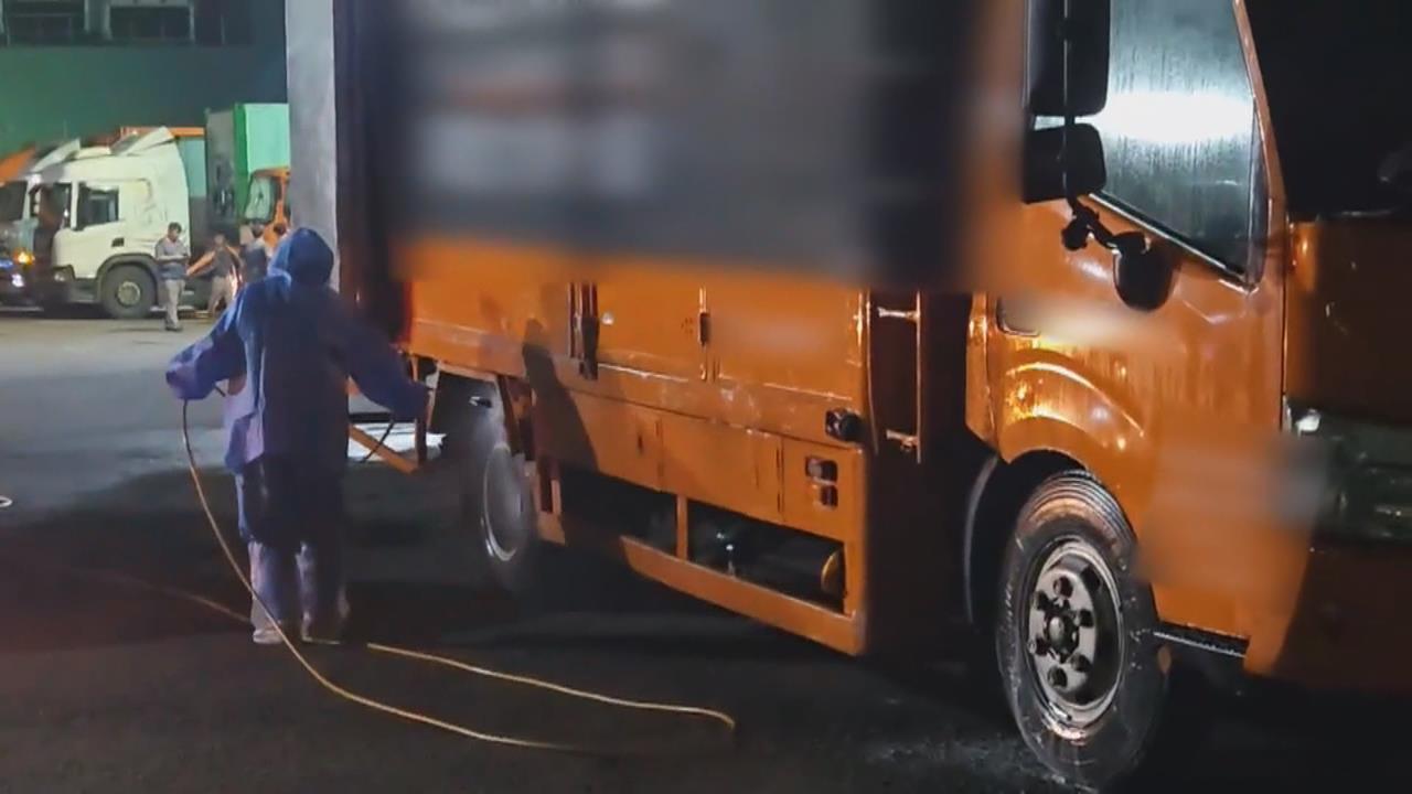快新聞/疑似豬瘟肉流高雄!貨運業者隱匿車輛 衛生局出手封存、消毒