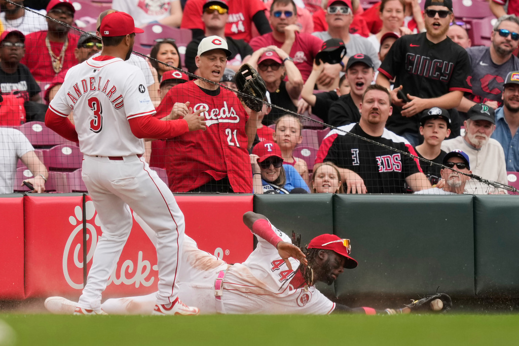 MLB(影)／從游擊守到左外野！紅人球星克魯茲「非正常人」界外滑接預約年度美技