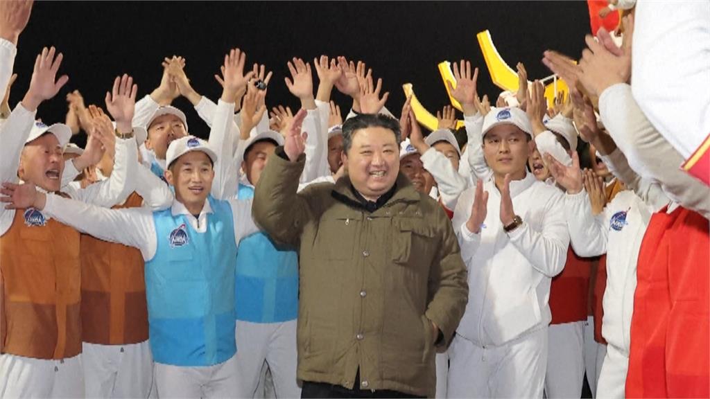 太操了？３９歲金正恩白頭髮國際熱議　隔一天「染黑」再亮相