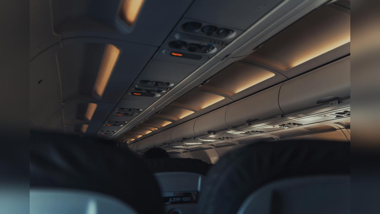 航空業今年非人人開心？他怨「比公務員還慘年終」同行嘆恐怖抽獎掀網瘋猜