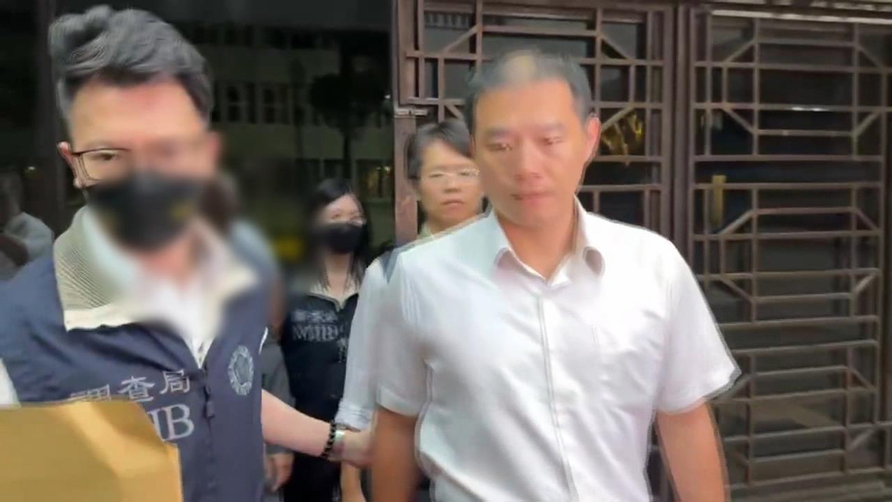 涉洩密個資給鍾「鮑魚大亨」 警政署專員林劼緯聲押、母50萬交保