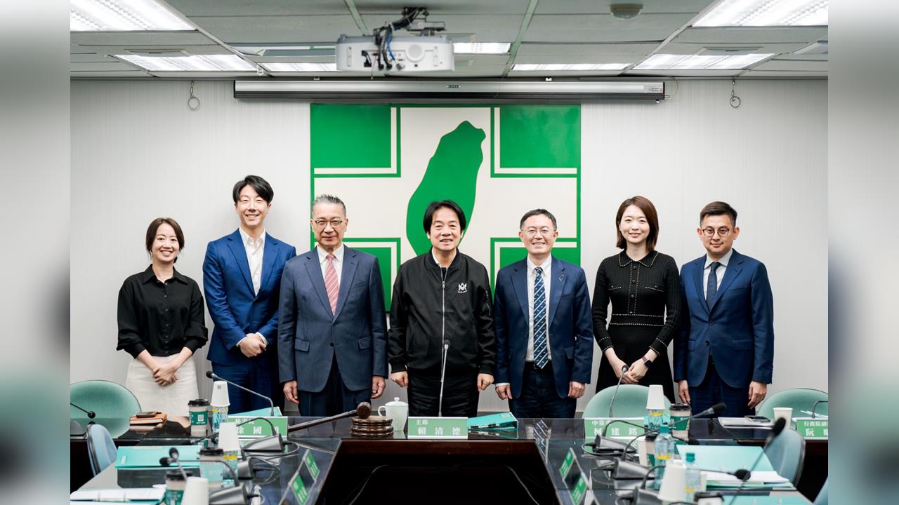 快新聞／戴瑋姍、卓冠廷請辭獲准　賴清德宣布由「他」回任發言人