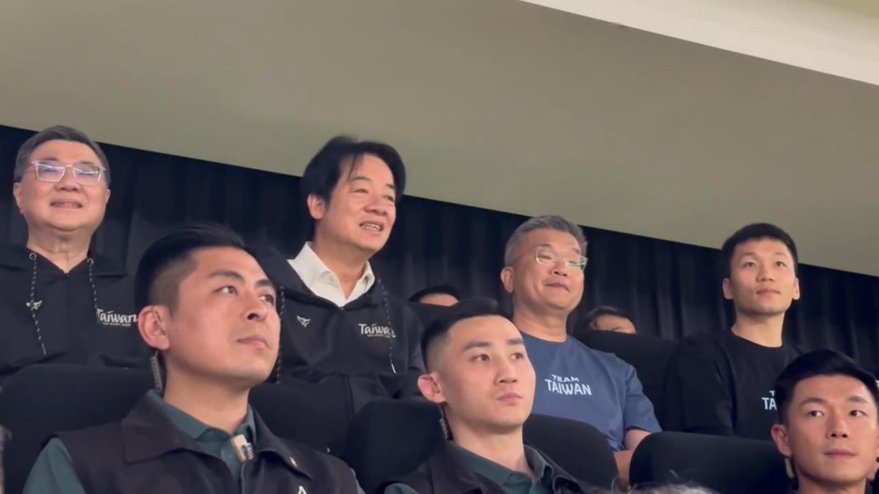 總統維安憲兵偷走「她的簽名球」　國安局：解除任務依法究辦