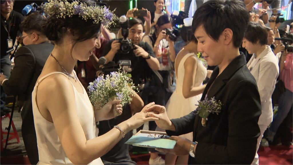 快新聞/同婚合法將滿3週年 民眾支持度較法案通過前提升23.5個百分點