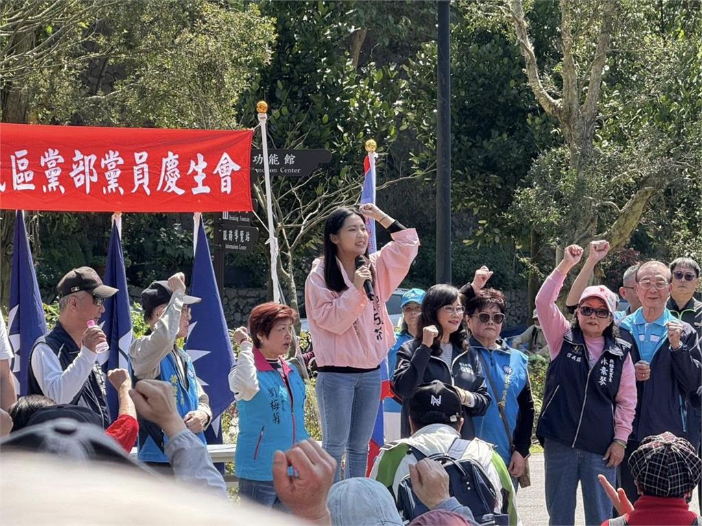 「可能我連呼吸都有錯」 徐巧芯遭疑又發禮包喊:只發購物袋