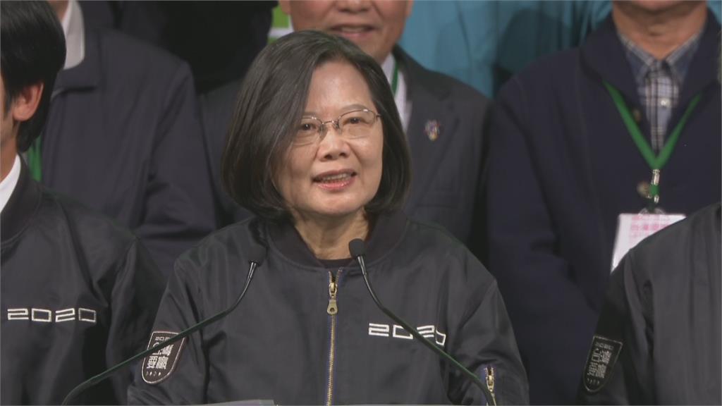 連任1年來挑戰重重 蔡總統：用行動改變台灣