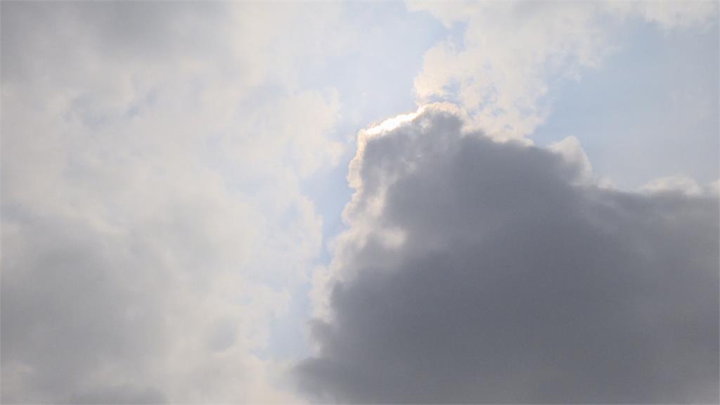 快新聞／全台晴朗炎熱高溫上看36度　午後留意雷陣雨