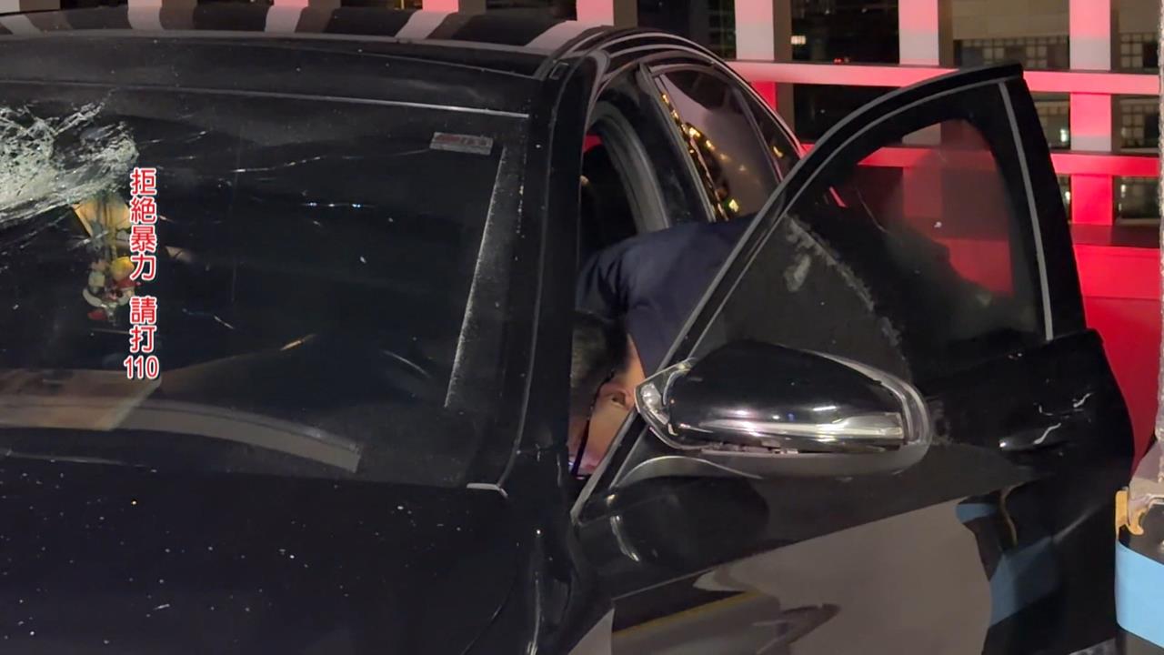 黑吃黑?南港停車場砍人 主嫌變裝染髮到一半遭逮