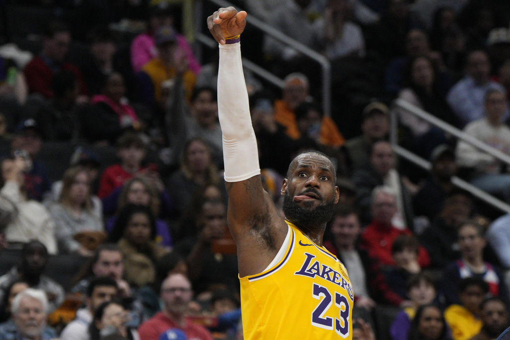 NBA(影)/好兄弟無預警被交易 詹皇會不會也想走? 未來動向受矚目