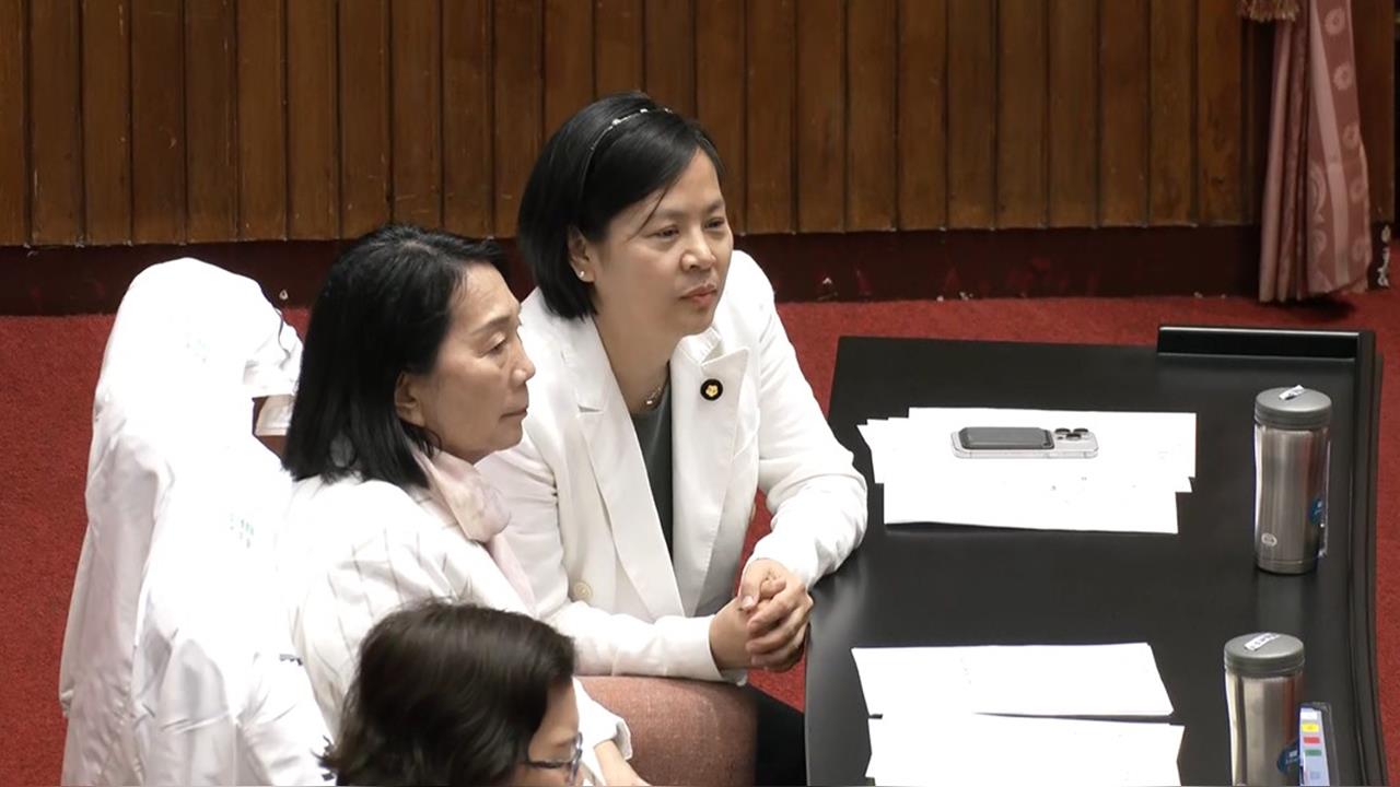 柯文哲稱昔任命劉世芳姐「不看身分」 綠酸「動物園長會接觸機密?」