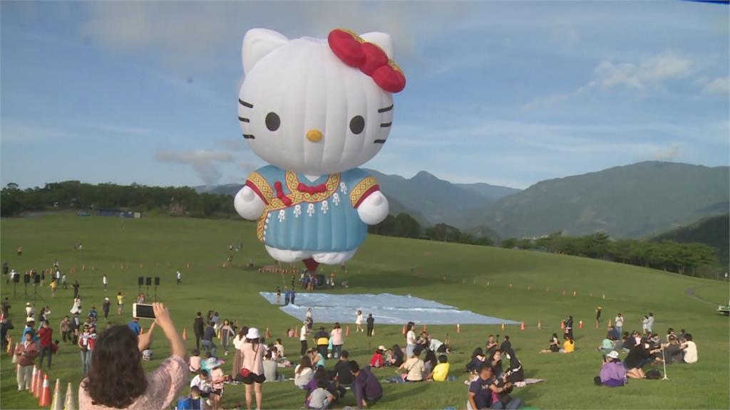 全球第一顆凱蒂貓熱氣球開箱！Kitty穿布農族服飾「卡哇伊」