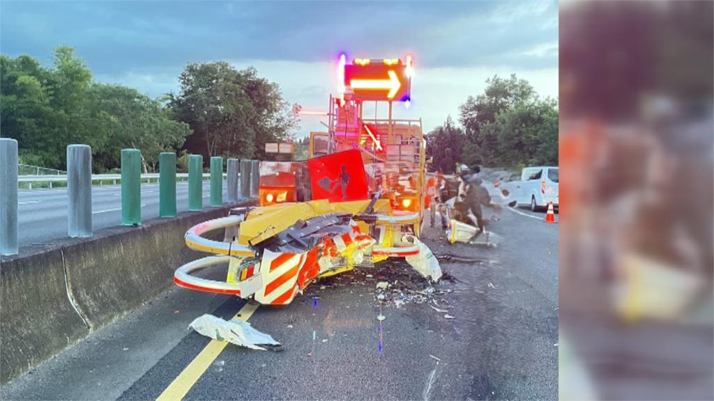 開了輔助駕駛卻不會辨識？　轎車直撞國道工程緩撞車
