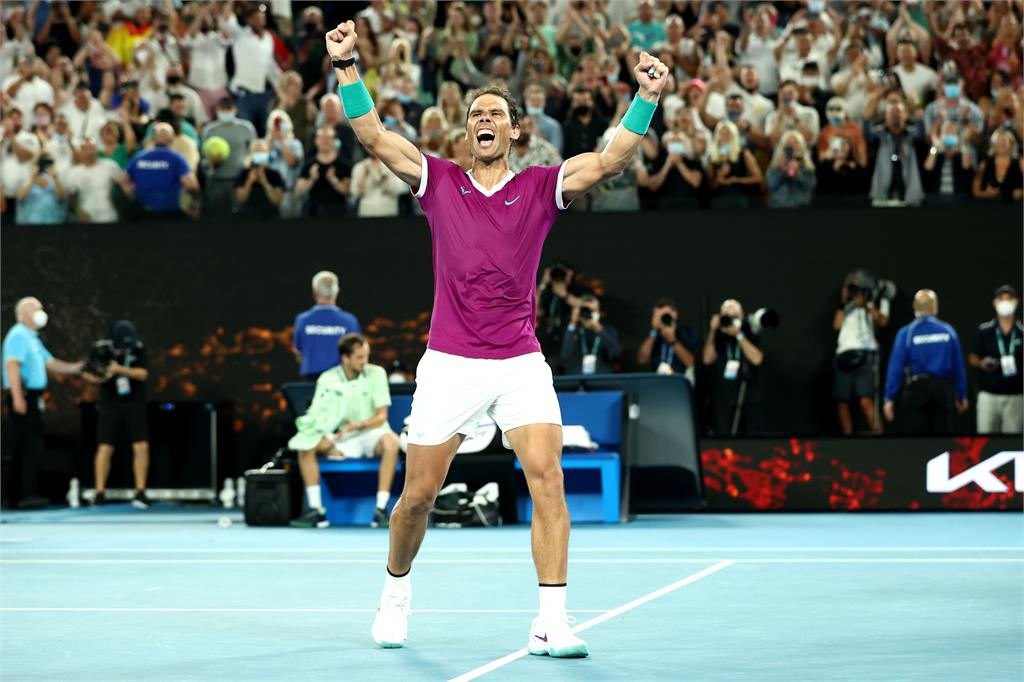 大滿貫21冠史上第一人！納達爾澳網男單奪逆轉勝