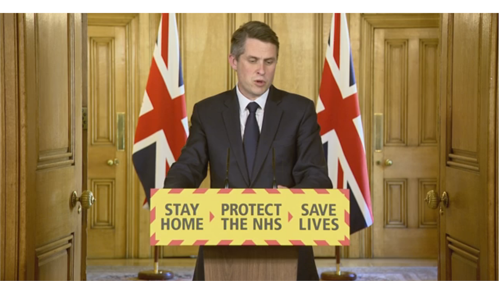 英國新增死亡創近2週新低 官員:尚未過高峰