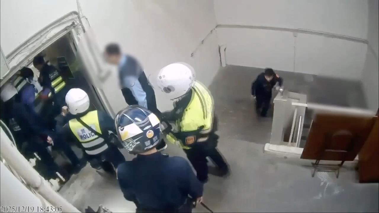 追捕張文挨批動作慢 中山一所長哽咽:113秒第一波警力到場