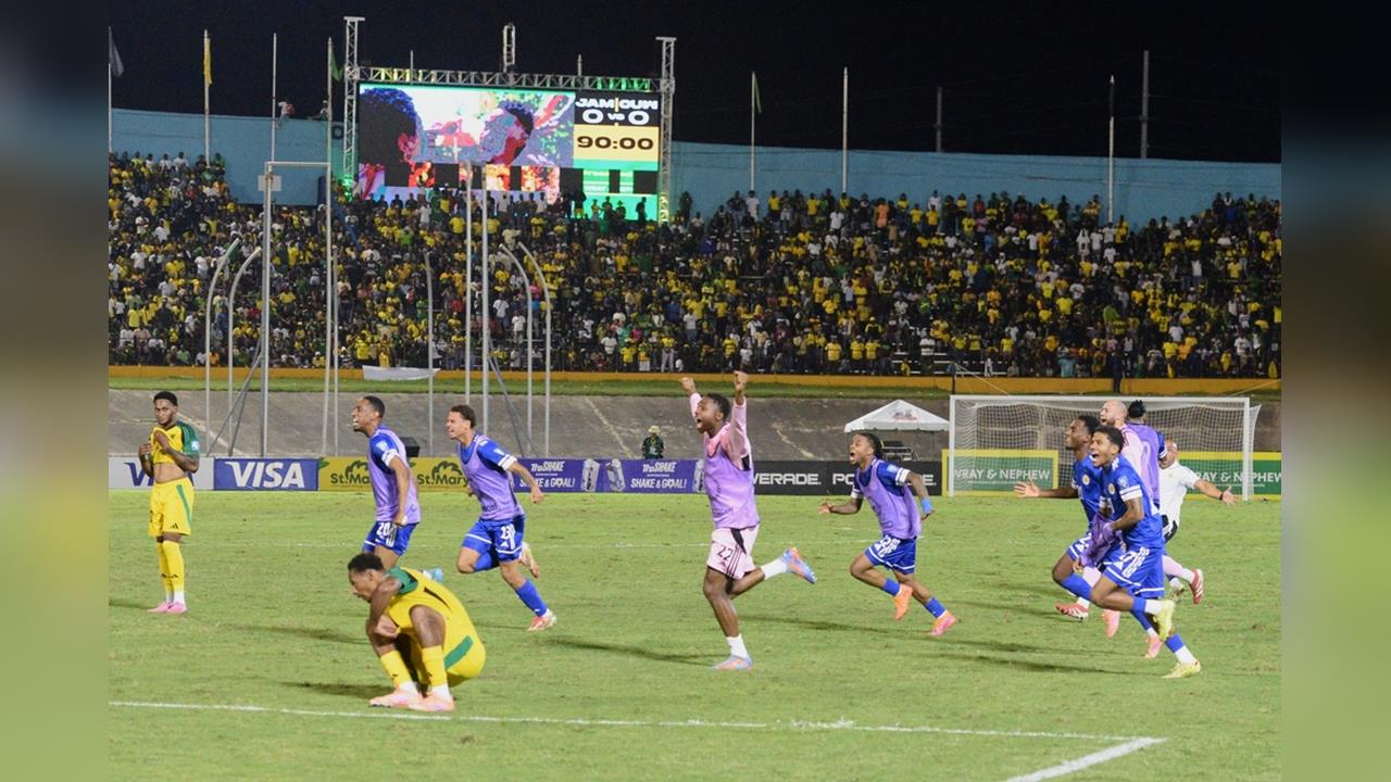 足球(影)/加勒比海人口僅15.6萬蕞爾小國大勝利!首次晉級世足會內賽