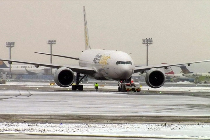 德國大雪 法蘭克福機場174航班取消